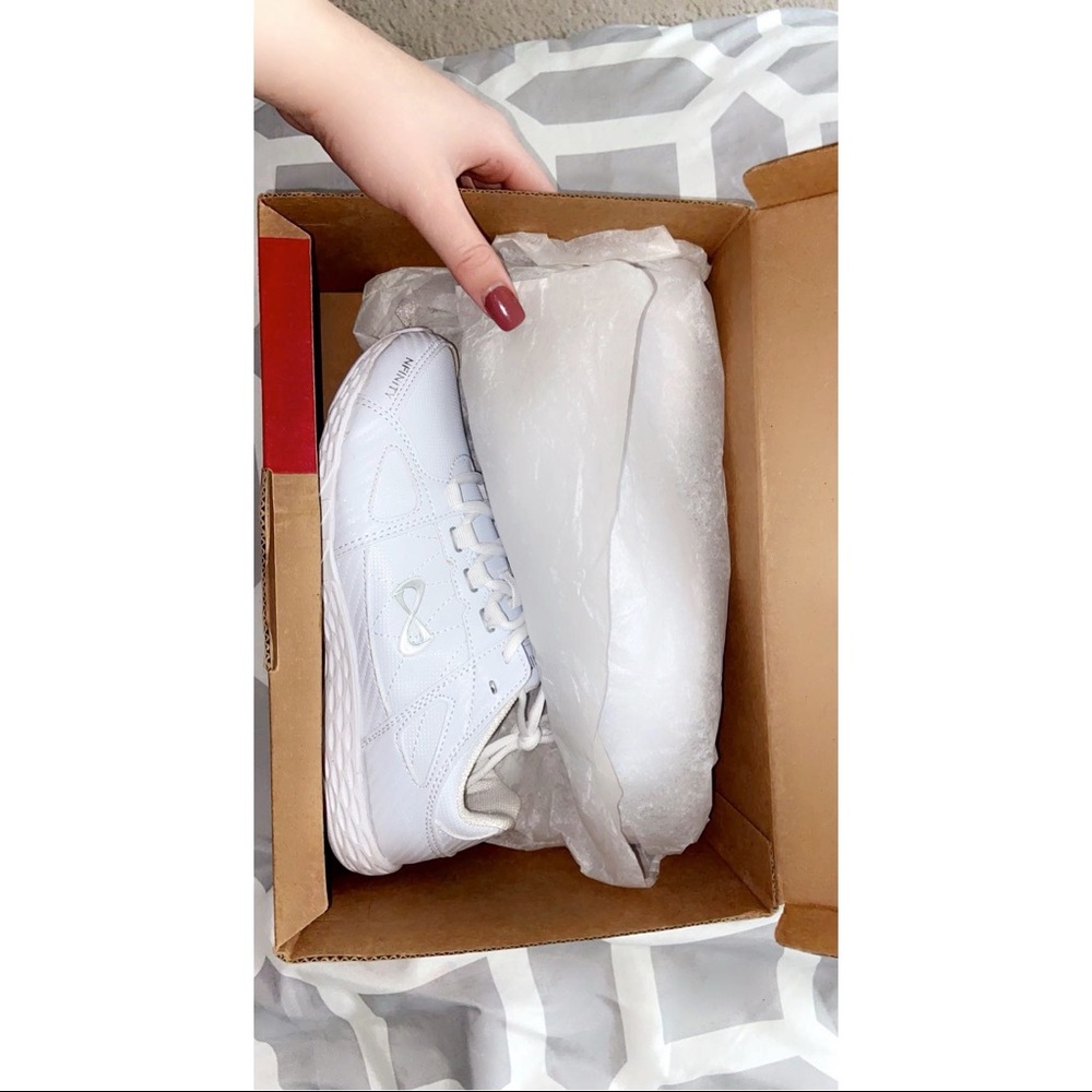 Brand New In Box Nfinity Rival 9 Cheer Shoes Size 9